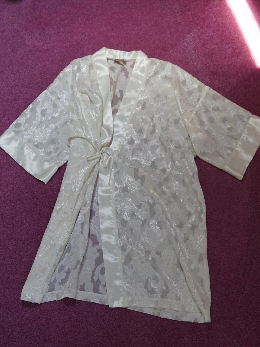 Vintage LA Intimates white robe  Size M